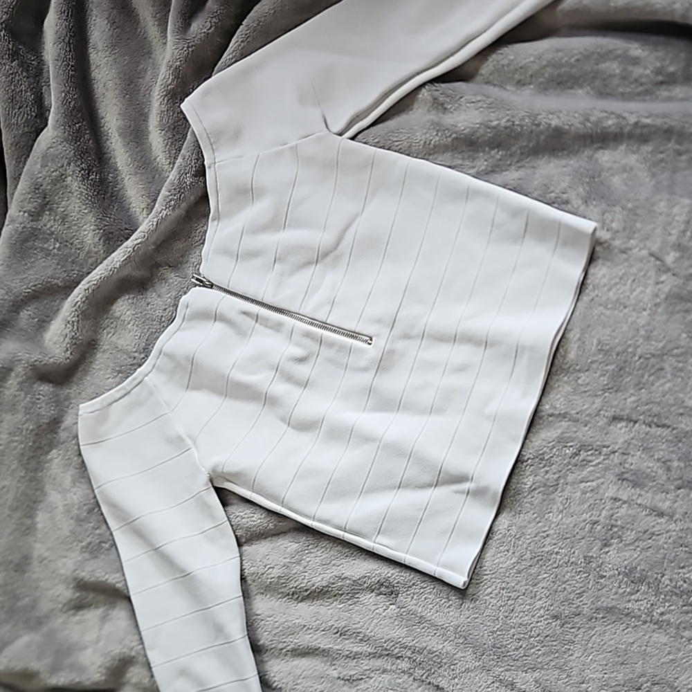 Guess M Stretchy Back Zip Crop Sweater